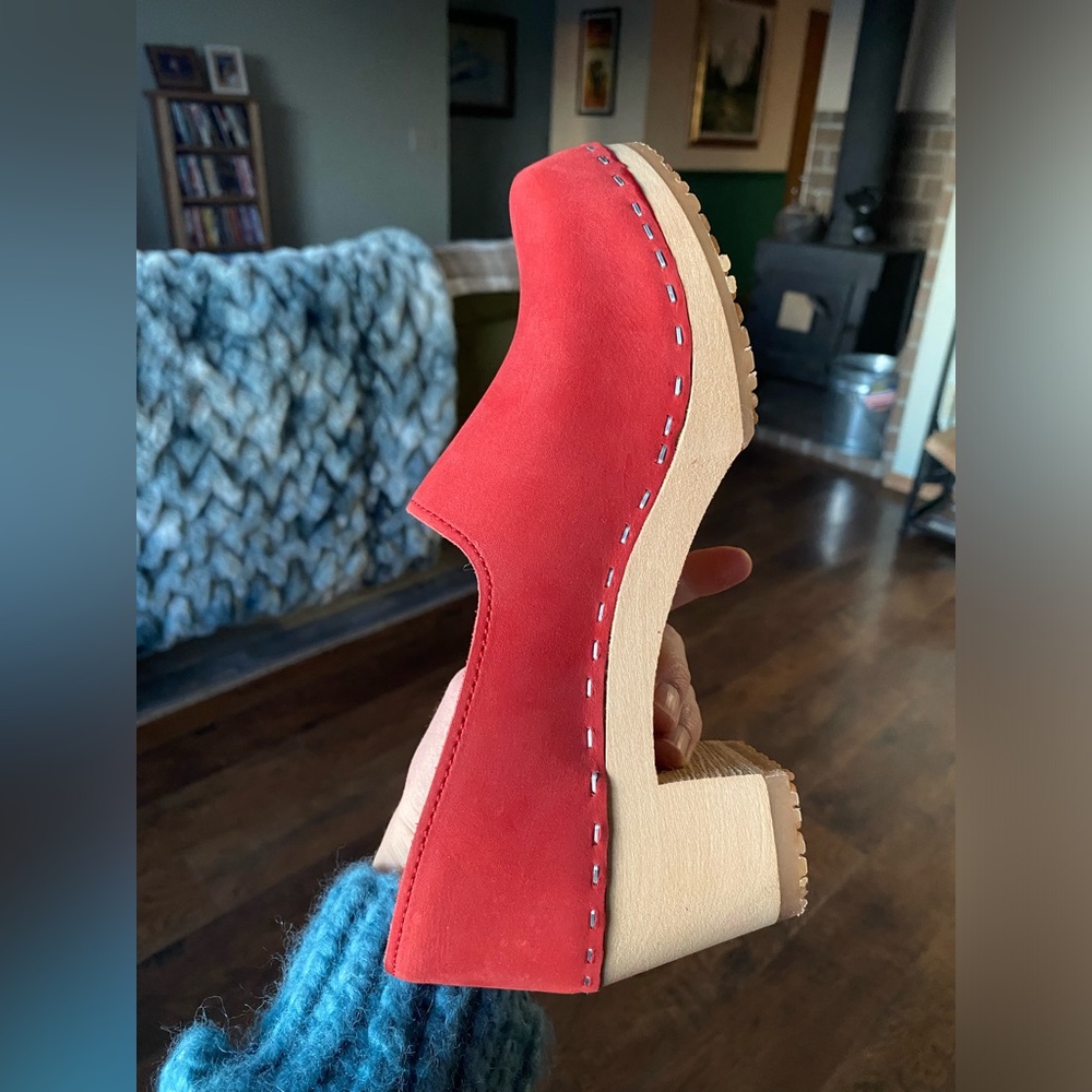 NWT Sandgren’s Brett Red Suede Clogs size 37 - Picture 5 of 14